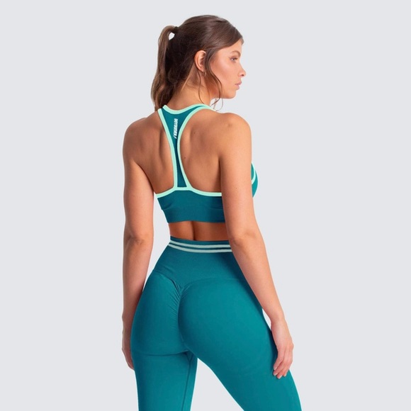 New Do You Even Scrunch Seamless Crop XS - Picture 3 of 8